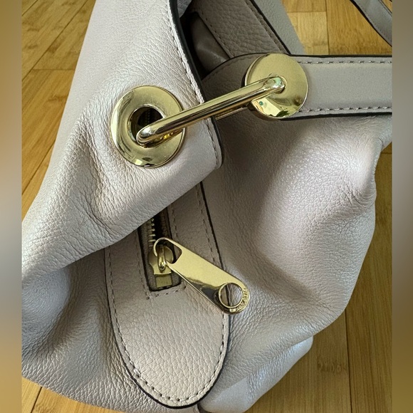 π NWOT Michael Kors βRavenβ Large Shoulder Bag π - Picture 8 of 14